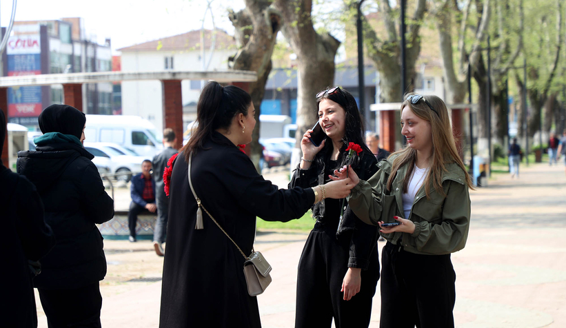 Büyükşehir ekiplerinden vatandaşlara bayram tebriği