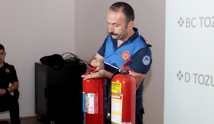 Büyükşehir gençlere ateşe müdahaleyi öğretti