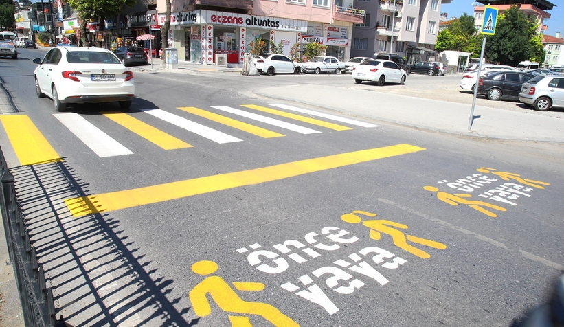 Büyükşehir hastane çevrelerinde hassas çalışıyor