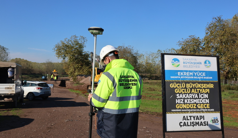 Büyükşehir Hendek’te altyapı çalışmalarını sürdürüyor