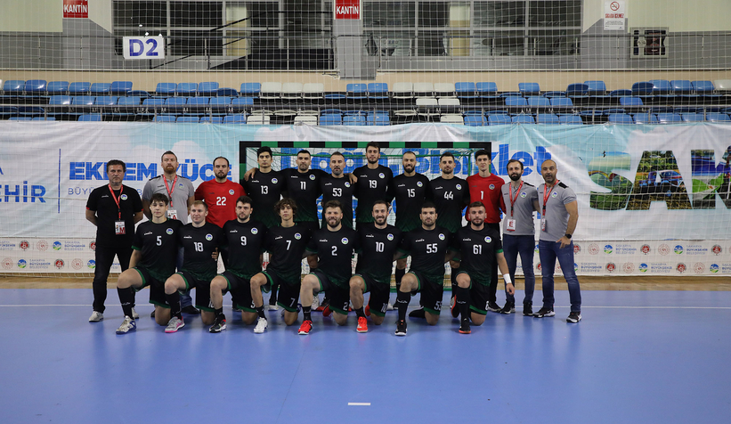 Büyükşehir Hentbol galibiyetle başladı