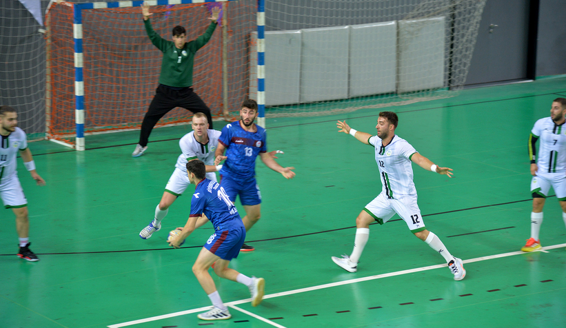 Büyükşehir Hentbol Trabzon’u farkla geçti