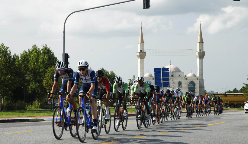 Büyükşehir her yerde bisikleti anlatıyor