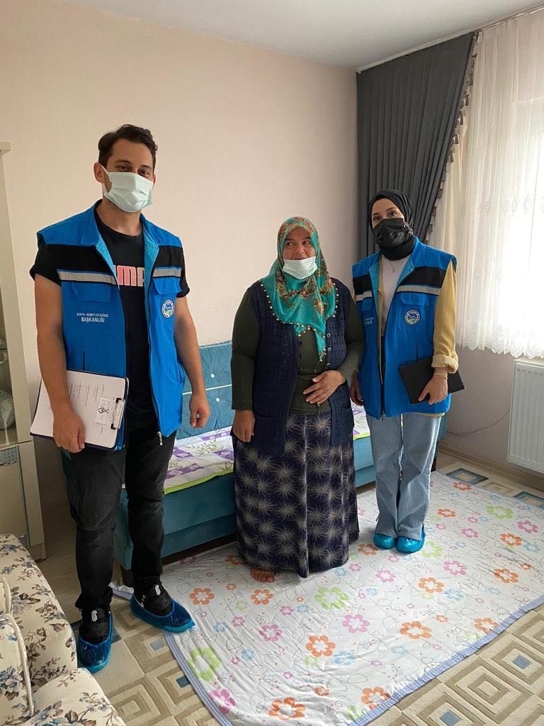 Büyükşehir kahraman asker ailelerinin yanında 