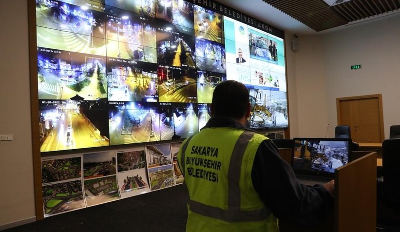 Büyükşehir karla mücadele ekipleri 24 saat nöbette