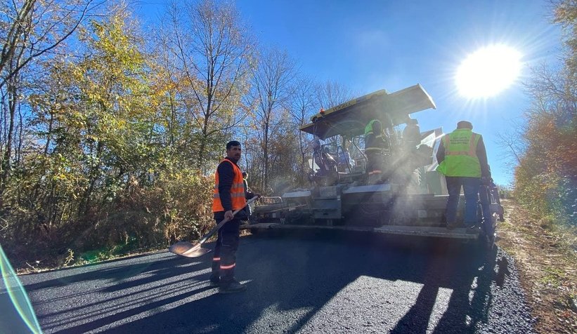 Büyükşehir Kaynarca’da asfalt çalışmalarına hız verdi
