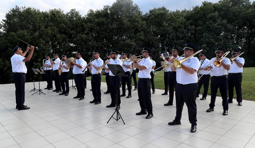 buyuksehir-kent-orkestrasi-ndan-yenikent-te-konsermgxlv3nevx