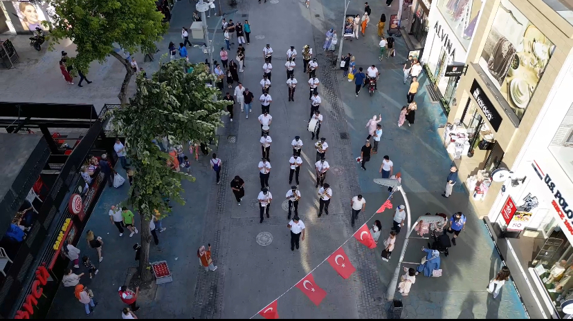 buyuksehir-orkestrasi-cark-ta-muzik-ziyafeti-sunduzet3d3lbzk