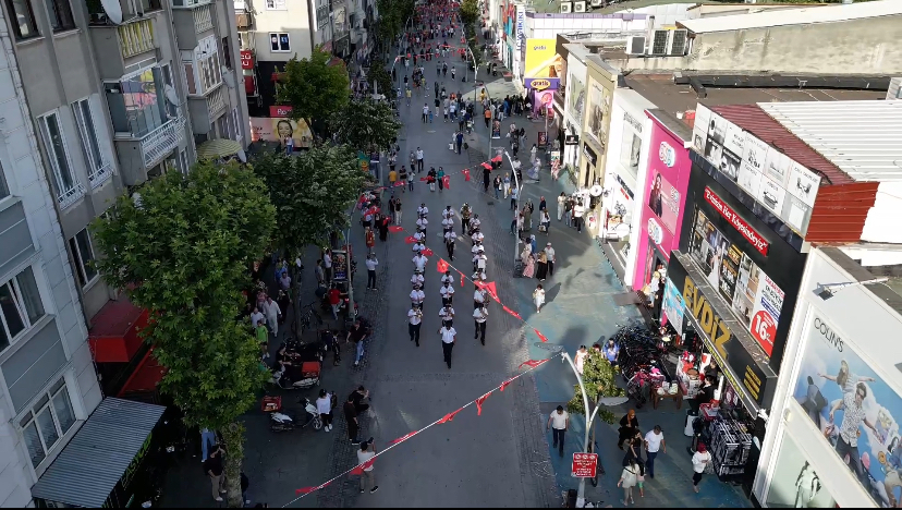 buyuksehir-orkestrasi-cark-ta-muzik-ziyafeti-sunduzet3d3lbzk