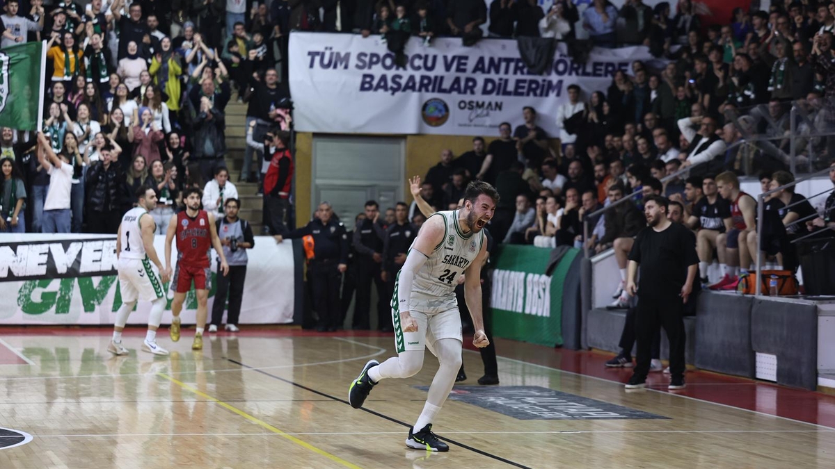 Büyükşehir Play-Off’a galibiyetle başladı: 87-81