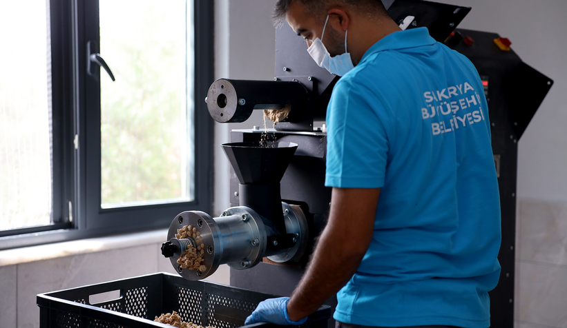 buyuksehir-yemek-atiklarini-mamaya-donusturuyorb1fpewvwyt