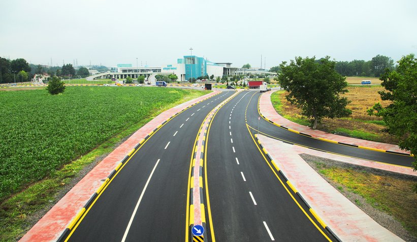 Büyükşehir yolları tablo gibi işliyor