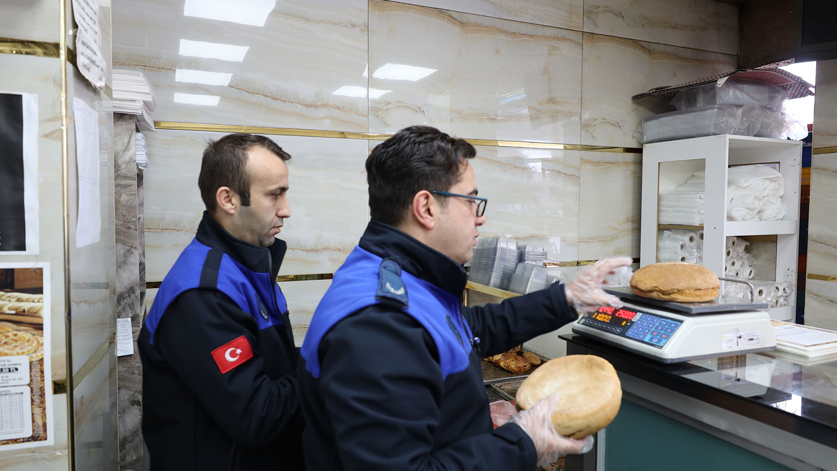 Büyükşehir Zabıtası Ramazan öncesi fırınları tek tek denetledi
