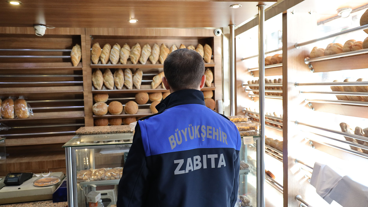 Büyükşehir Zabıtası Ramazan öncesi fırınları tek tek denetledi