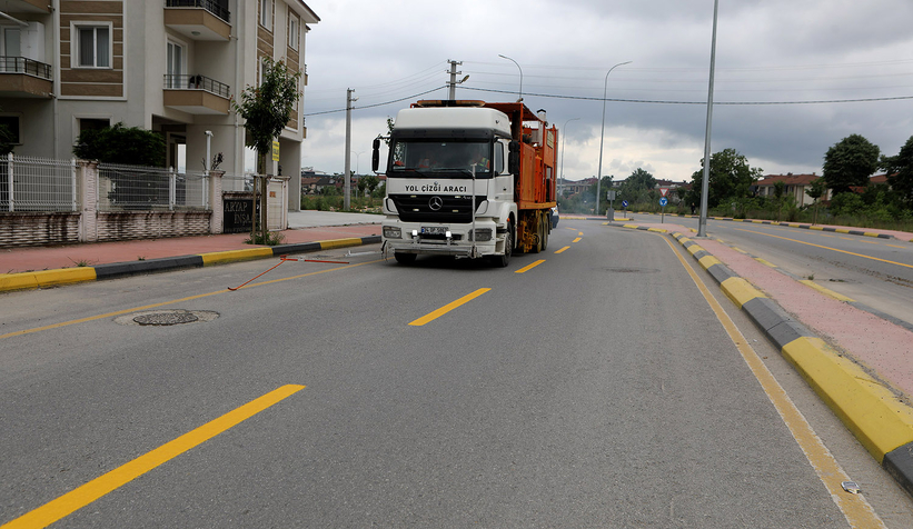 buyuksehirde-hedef-3-bin-528-kilometre-yol-cizgisictd2vgi5wt
