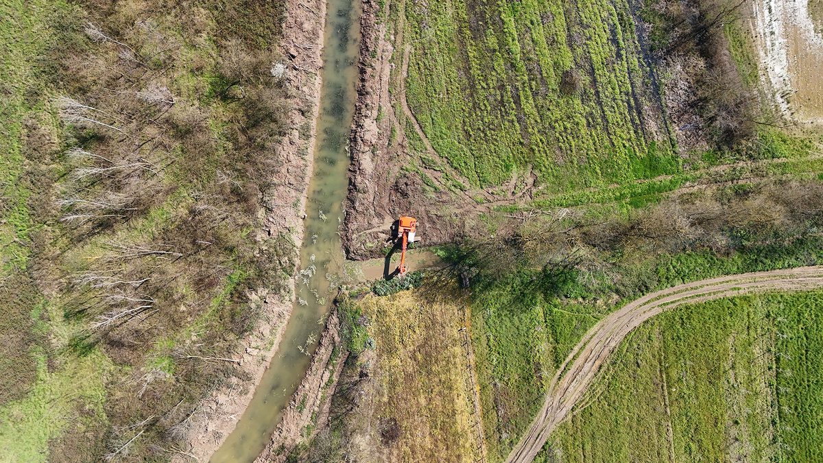 Büyükşehirden 16 ilçede kapsamlı drenaj ve kanal temizliği