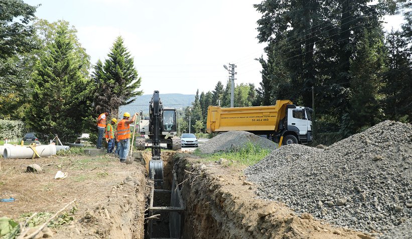 Büyükşehirden 4 bin 850 metrelik kanalizasyon hattı