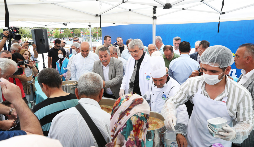 Büyükşehirden aşure etkinliği