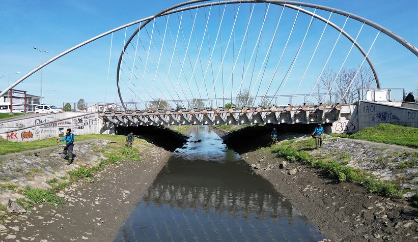 Büyükşehir’den Çark Deresi’nde bayram temizliği