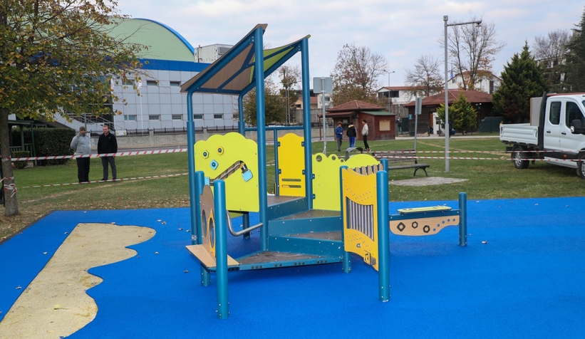Büyükşehirden çocuklar için uçak park