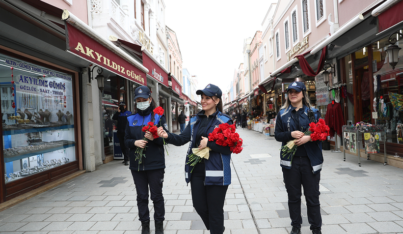 Büyükşehir’den Kadınlar Günü’nü unutmadı