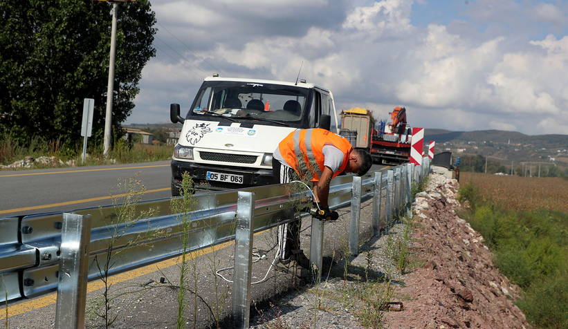 buyuksehirden-olasi-trafik-facialarina-celik-onlemvm8rqkflvs