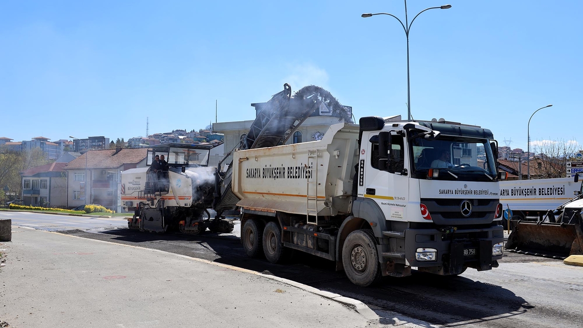 Büyükşehir’den önemli güzergahlarda iyileştirme çalışması