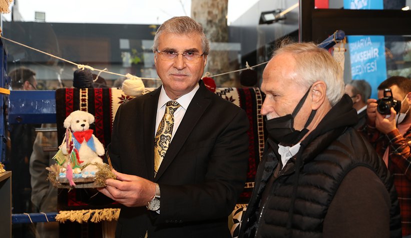 Büyükşehir’in Hanımeli Pazarı hizmete açıldı