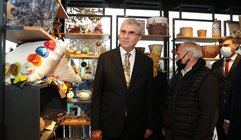 Büyükşehir’in Hanımeli Pazarı hizmete açıldı