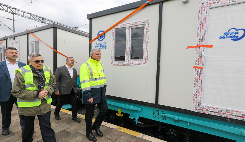 Büyükşehirin hazırladığı 250 konteyner deprem bölgesine gönderildi