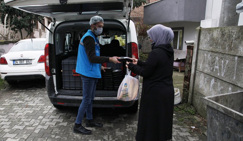 Büyükşehir’in kazanları gündüz-gece Sakarya için kaynıyor