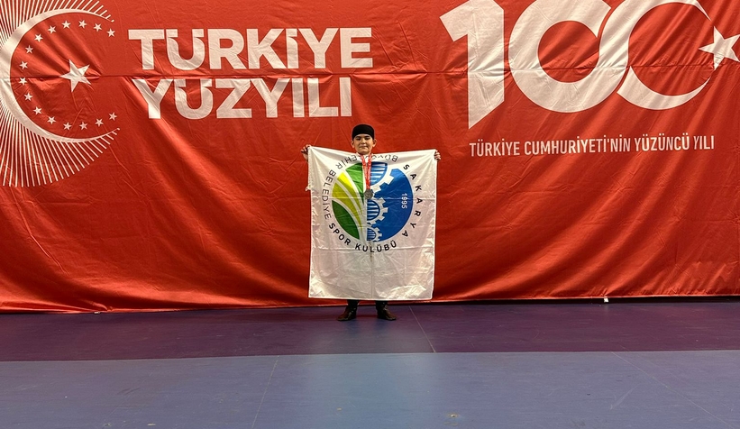 Büyükşehir’in minik sporcusundan derece geldi