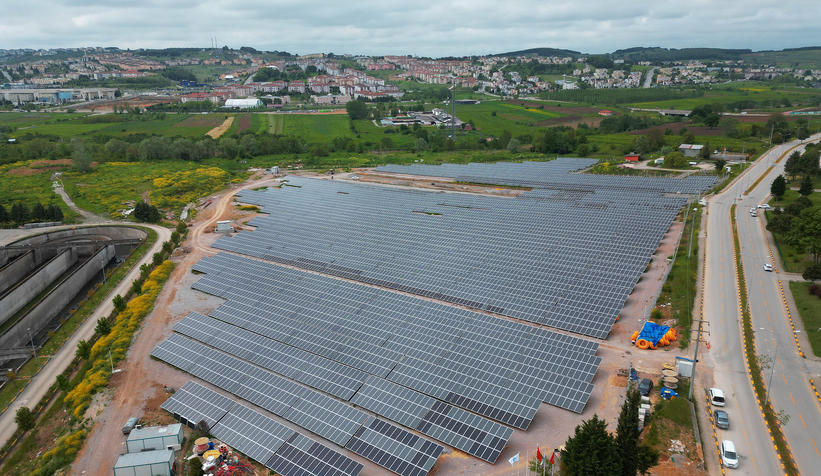 Büyükşehirin projesinde son paneller kuruluyor