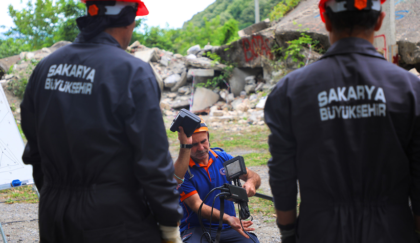 Büyükşehir’in timi afet ve acil durumlarda hayat kurtaracak