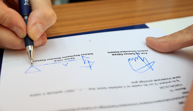 Büyükşehir’in ürettiği kenevirler bilimsel araştırmada kullanılacak