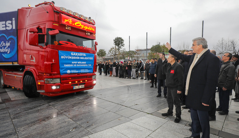 Büyükşehirin yardım tırları Diyarbakır'a gitmek üzere yola çıktı