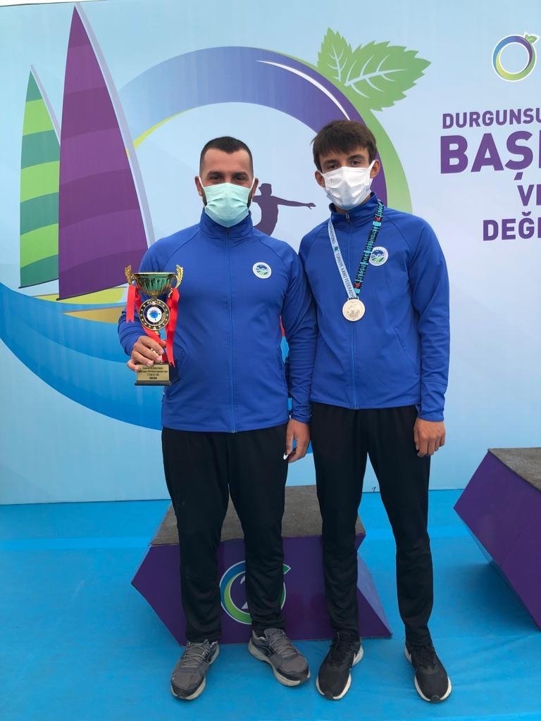 Büyükşehirli kanocular Ordu'dan başarıyla döndü