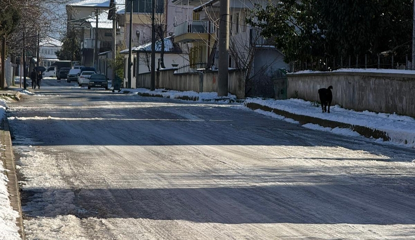 buzlanma-engeli-sehirde-siniflar-neredeyse-bos-kaldizvjsz3bpng