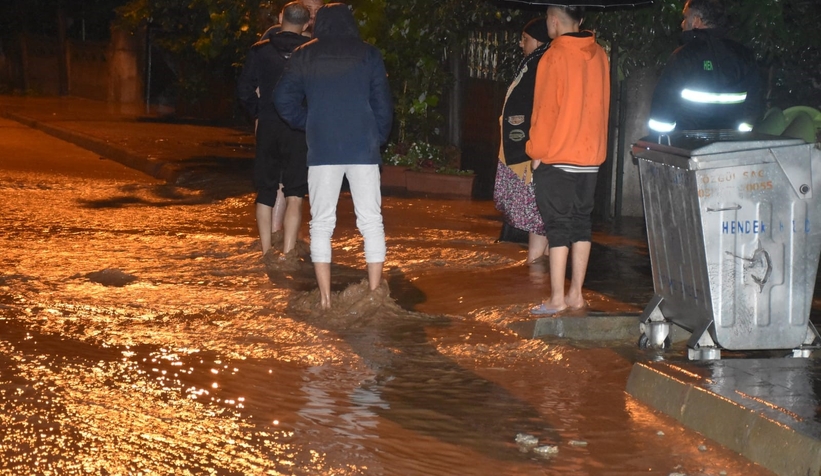 cadde-ve-sokaklar-gole-donduzup4azgwtk