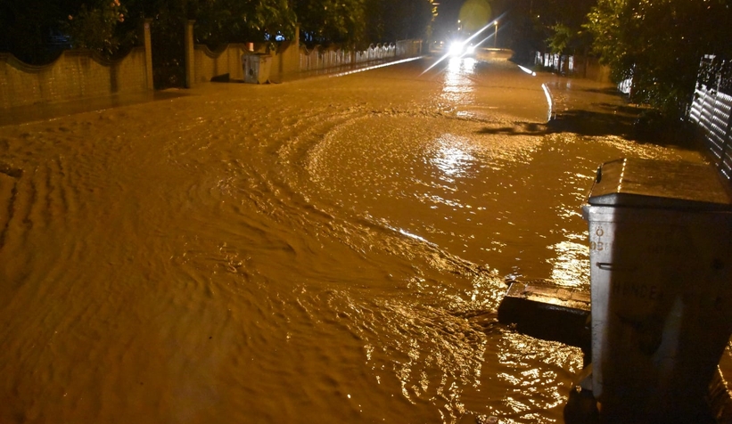 cadde-ve-sokaklar-gole-donduzup4azgwtk