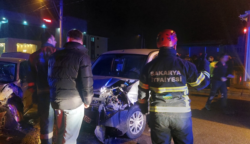 caddede-feci-kaza-3-yaralisjnor0jbuk