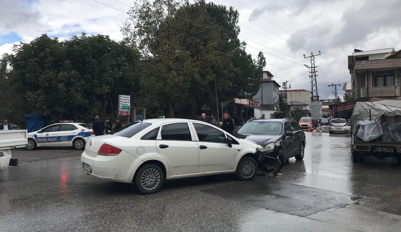 caddede-kafa-kafaya-carpistilar-1-yaralitvnuuzljuk