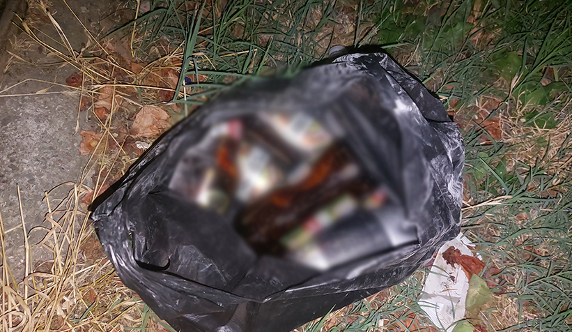 Caddede kaza; Otomobil ve motosiklet alev aldı