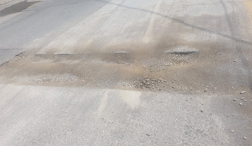 caddedeki-cukur-motosikletliye-kaza-yaptirdi-iste-o-anlarm211s3nnqu
