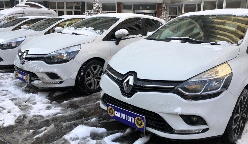 Çaldıkları araçları açık arttırmada sattılar