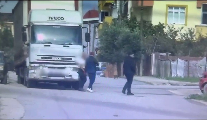 caldiklari-icecekleri-depoya-indirirken-yakalandilarczrwrenvnd
