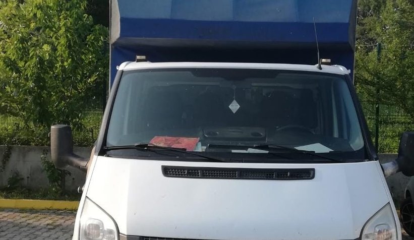 Çalıntı kamyonetle 20 koyunu çaldı