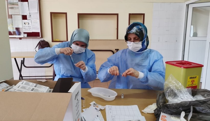 Çalışanlara fabrikada aşı hizmeti başladı