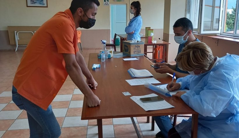 Çalışanlara fabrikada aşı hizmeti başladı