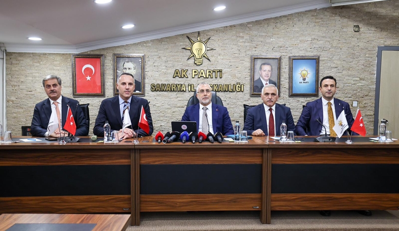 calisma-ve-sosyal-guvenlik-bakani-sakarya-ya-geldiv2hxy0djnd
